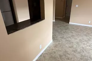 475 SE 8th St, Deerfield Beach, FL 33441 - Photo 8