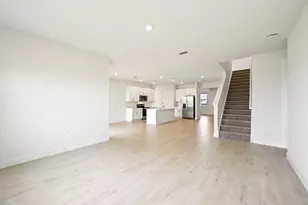 11253 NW Blockbird Dr, Port Saint Lucie, FL 34987 - Photo 18
