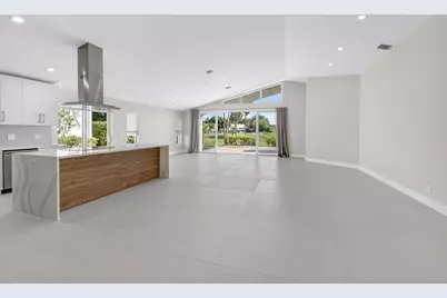 11801 Fountainside Circle, Boynton Beach, FL 33437 - Photo 8