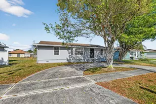 539 NW 8th Ave, Boynton Beach, FL 33435 - Photo 2