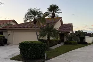 2880 Gettysburg Ln, West Palm Beach, FL 33409 - Photo 2