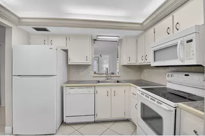 27 Abbey Lane #207, Delray Beach, FL 33446 - Photo 14