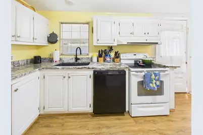 102 NE 8th Avenue, Okeechobee, FL 34972 - Photo 2