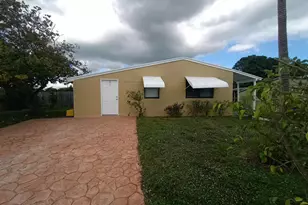 1080 W 27th St, Riviera Beach, FL 33404 - Photo 1