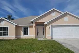 529 SW Baoy Ave SW, Port Saint Lucie, FL 34983 - Photo 1