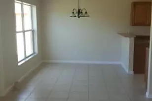 529 SW Baoy Ave SW, Port Saint Lucie, FL 34983 - Photo 4