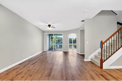 2138 Oakmont Drive, Riviera Beach, FL 33404 - Photo 8