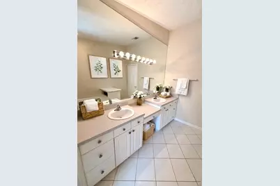 619 SE Forgal Street, Port Saint Lucie, FL 34983 - Photo 8