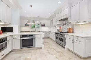 9 Via Vizcaya, Palm Beach, FL 33480 - Photo 10