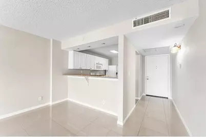 10 Royal Palm Way #203, Boca Raton, FL 33432 - Photo 10