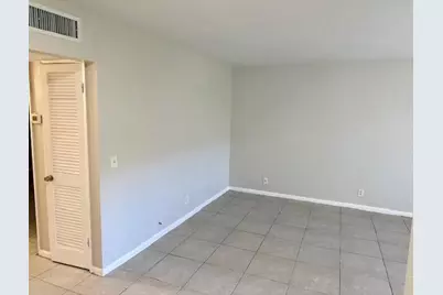 240 Croton Avenue #103, Lantana, FL 33462 - Photo 4