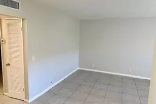 240 Croton Ave, Lantana, FL 33462 - Photo 4