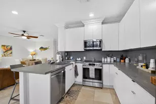 320 Via Villagio, Hypoluxo, FL 33462 - Photo 16