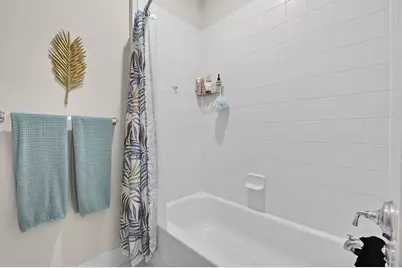 320 Via Villagio, Hypoluxo, FL 33462 - Photo 32