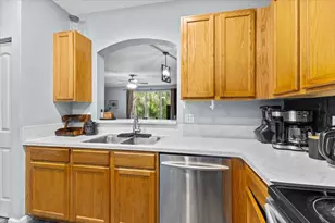 2227 Oakmont Dr, Riviera Beach, FL 33404 - Photo 8