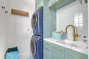 1161 Pine Point Rd, Riviera Beach, FL 33404 - Photo 22