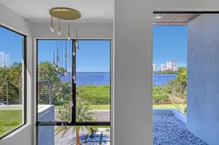 1161 Pine Point Rd, Riviera Beach, FL 33404 - Photo 24