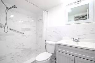 660 Glouchester St, Boca Raton, FL 33487 - Photo 8