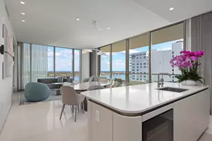 200 Arkona Ct, West Palm Beach, FL 33401 - Photo 2