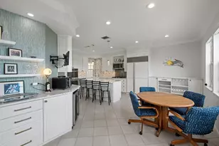 81 Via Verona, Palm Beach Gardens, FL 33418 - Photo 8