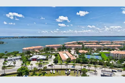 4 Harbour Isle Drive E #Ph-4, Fort Pierce, FL 34949 - Photo 12