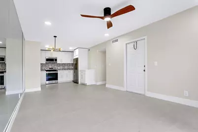 700 Waterside Drive, Hypoluxo, FL 33462 - Photo 8