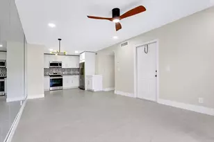 700 Waterside Dr, Hypoluxo, FL 33462 - Photo 8