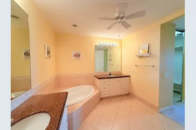 29 Harbour Isle Drive W #Ph01, Hutchinson Island, FL 34949 - Photo 10