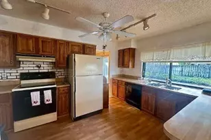 4914 Acorn Dr, Boca Raton, FL 33487 - Photo 8