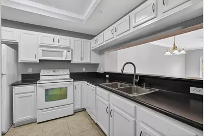 4723 Lucerne Lakes Boulevard E #612, Lake Worth, FL 33467 - Photo 4