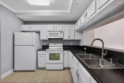 4723 Lucerne Lakes Boulevard E #612, Lake Worth, FL 33467 - Photo 2