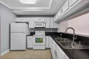 4723 Lucerne Lakes Blvd E, Lake Worth, FL 33467 - Photo 2