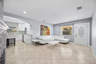 913 Bradley Ct, West Palm Beach, FL 33405 - Photo 6