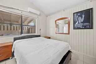 913 Bradley Ct, West Palm Beach, FL 33405 - Photo 32