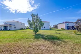 12623 NW Copper Creek Dr, Port Saint Lucie, FL 34986 - Photo 6