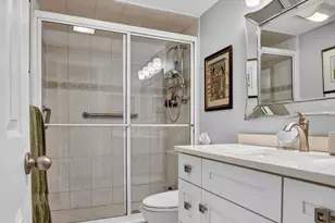 250 NE 20th St, Boca Raton, FL 33431 - Photo 22