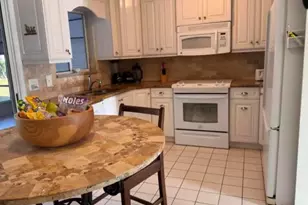 1813 SE Balletos St, Port Saint Lucie, FL 34952 - Photo 2