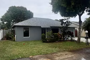 14539 Wood Pine Dr, Delray Beach, FL 33445 - Photo 4