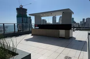 121 NE 5th St, Miami, FL 33132 - Photo 52