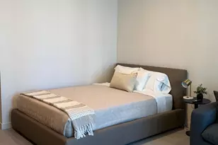 121 NE 5th St, Miami, FL 33132 - Photo 22