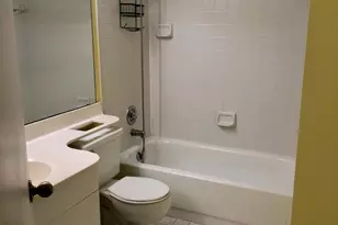 910 Coral Club Dr, Coral Springs, FL 33071 - Photo 14