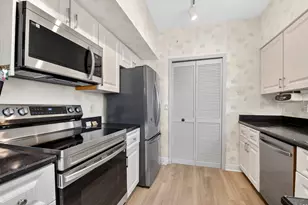 8065 Aberdeen Dr, Boynton Beach, FL 33472 - Photo 14