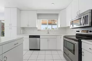 420 SE Streamlet Ave, Port Saint Lucie, FL 34983 - Photo 14