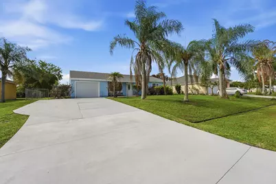 420 SE Streamlet Avenue, Port Saint Lucie, FL 34983 - Photo 6