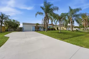 420 SE Streamlet Ave, Port Saint Lucie, FL 34983 - Photo 6
