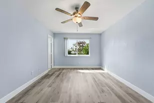 420 SE Streamlet Ave, Port Saint Lucie, FL 34983 - Photo 18