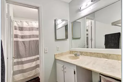 7558 Courtyard Run E, Boca Raton, FL 33433 - Photo 16