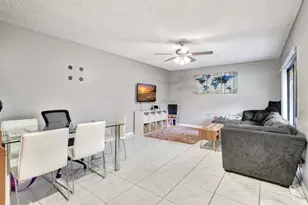 7558 Courtyard Run E, Boca Raton, FL 33433 - Photo 8