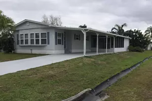 260 Camino Del Rio, Port Saint Lucie, FL 34952 - Photo 1