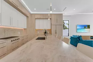 235 NE 11th St, Delray Beach, FL 33444 - Photo 8